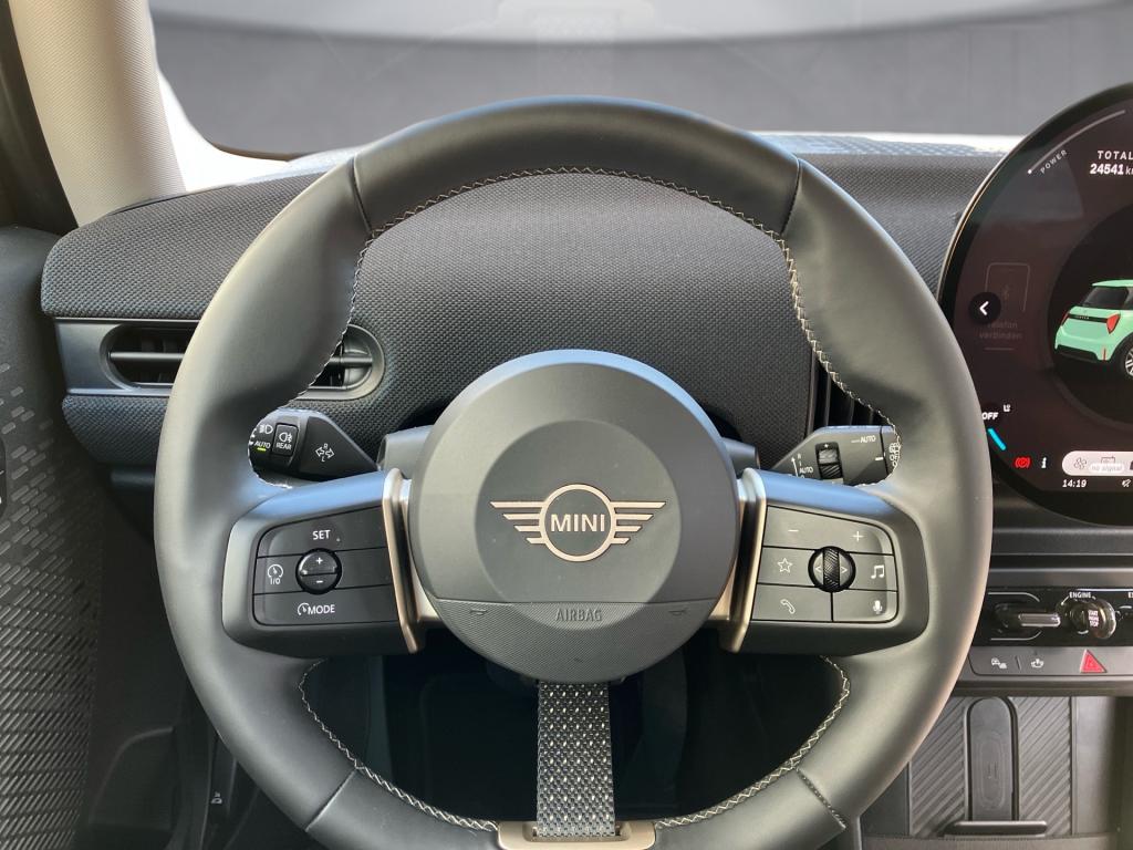 Bild 9: Mini Cooper C F66 B38