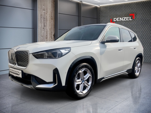 Bild 0: BMW iX1 eDrive20 U11