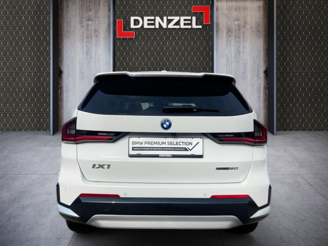 Bild 10: BMW iX1 eDrive20 U11
