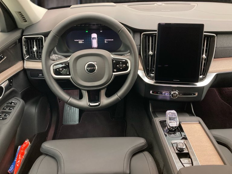 Bild 6: VOLVO PKW XC90 Plus, T8 AWD Plug-in Hybrid, Elektrisch/Benzin, Bright,