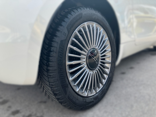 Bild 4: Fiat 500 Hybrid Hatchback