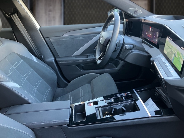 Bild 5: Opel Astra Sports Tourer GS 1.2 Direct Injection Turbo, 130 PS, 6