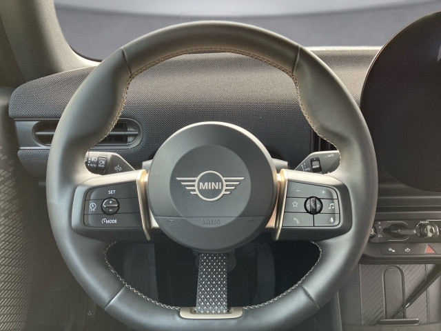 Bild 9: Mini Cooper Cabrio F67