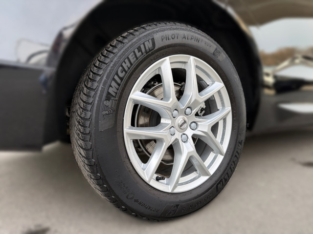 Bild 4: VOLVO PKW XC60 B5 AWD Mild Hybrid Benzin Core