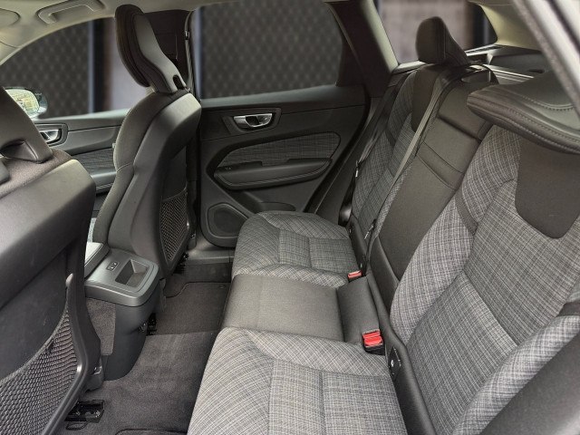 Bild 8: VOLVO PKW XC60 B5 AWD Mild Hybrid Benzin Core