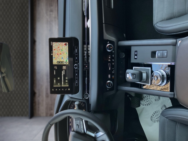 Bild 7: Mitsubishi Outlander PHEV 2,4 4WD Invite 220V AT 25