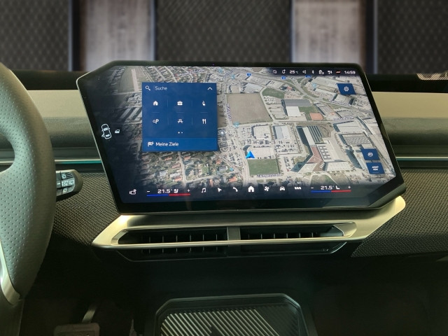 Bild 7: BMW iX3 50 xDrive