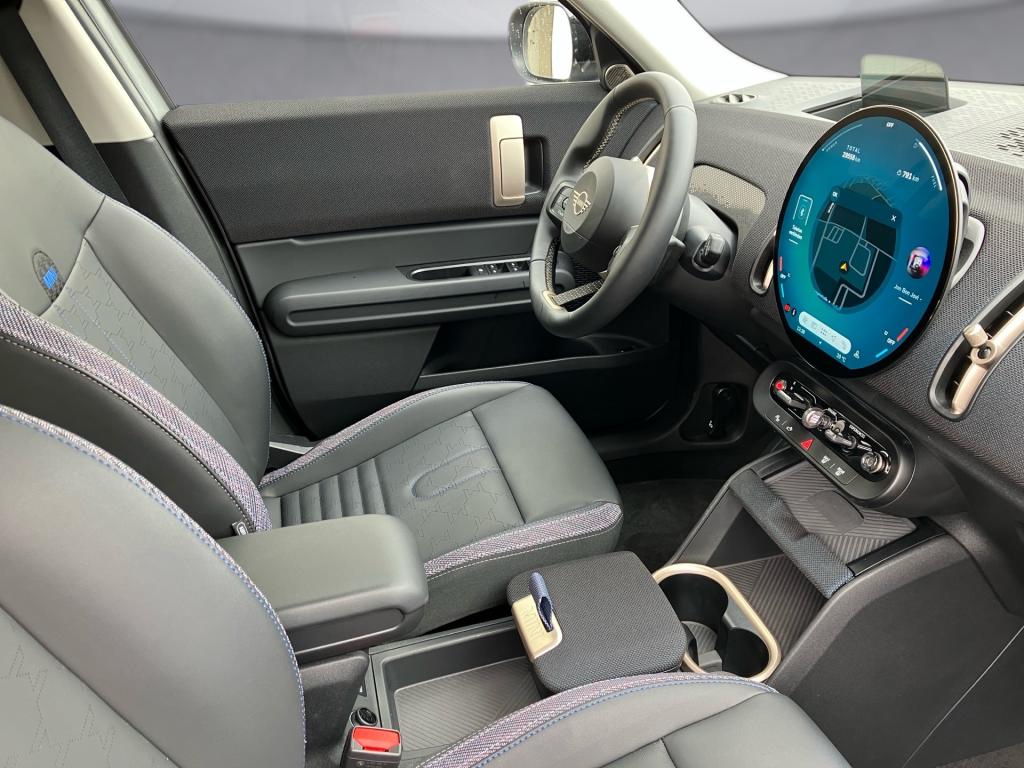 Bild 10: Mini Countryman C U25 B38