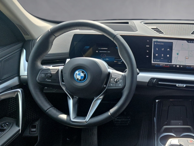 Bild 9: BMW iX1 eDrive20 U11