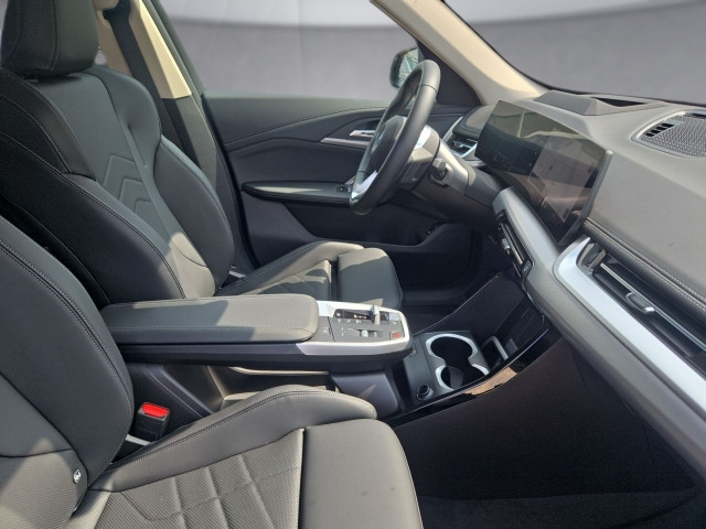 Bild 10: BMW iX1 eDrive20 U11