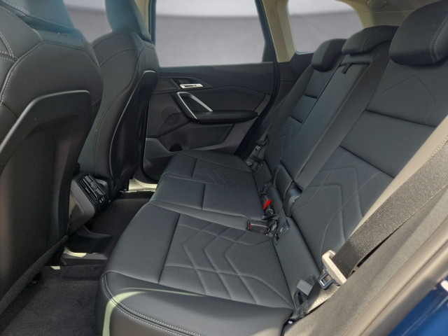 Bild 11: BMW iX1 eDrive20 U11