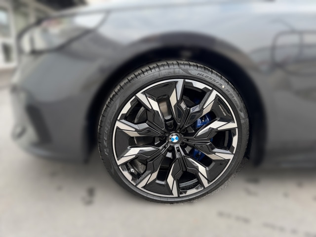 Bild 4: BMW 550e xDrive Touring