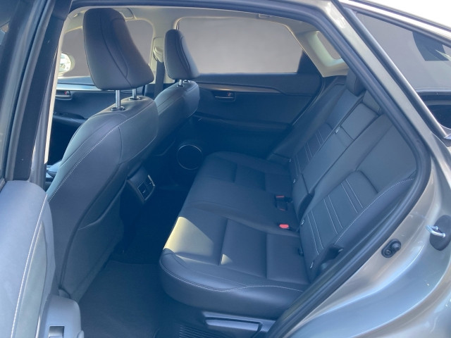 Bild 11: Lexus Lexus NX 300h Limited Hybrid