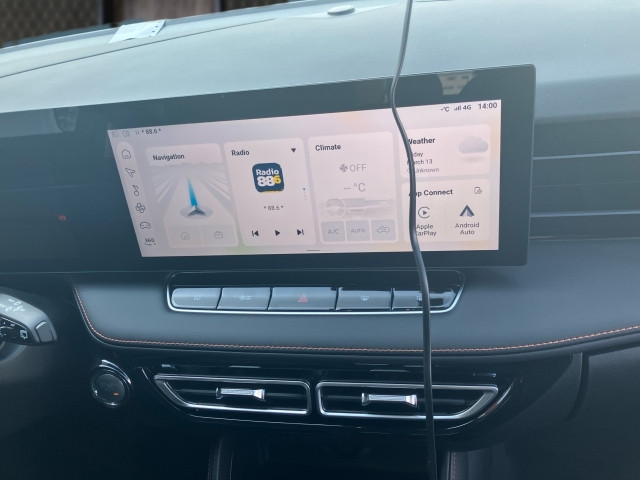 Bild 7: MG HS HEV Luxury Lenkradhzg. 25.5