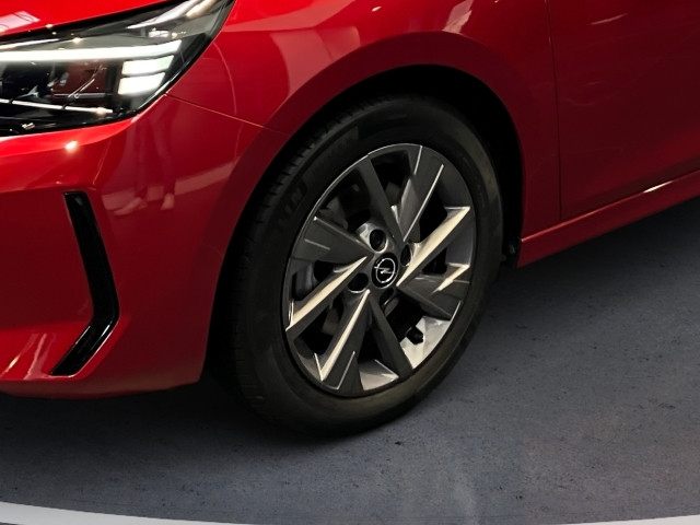Bild 7: Opel Corsa Edition 1.2 Direct Injection Turbo (74 kW/100PS) 6-Gan