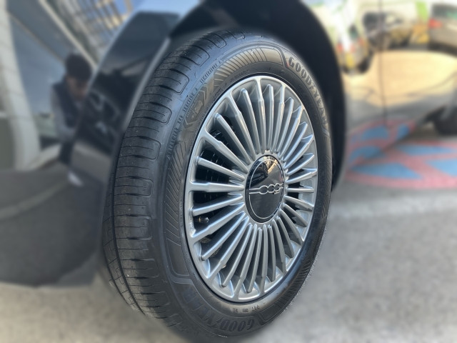 Bild 4: Fiat 500 Hybrid Hatchback