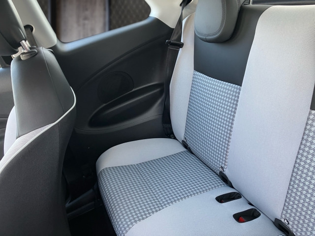 Bild 8: Fiat 500 Hybrid Hatchback