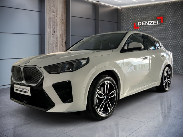 Bild 0: BMW iX2 eDrive20 U10 HB0