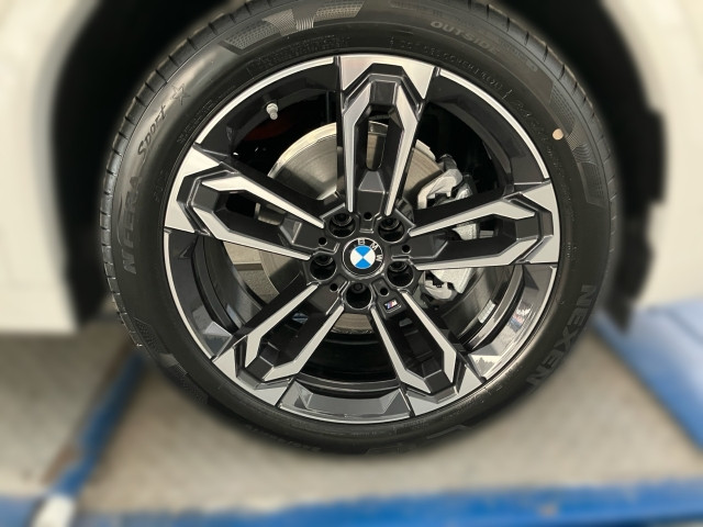 Bild 10: BMW iX2 eDrive20 U10 HB0