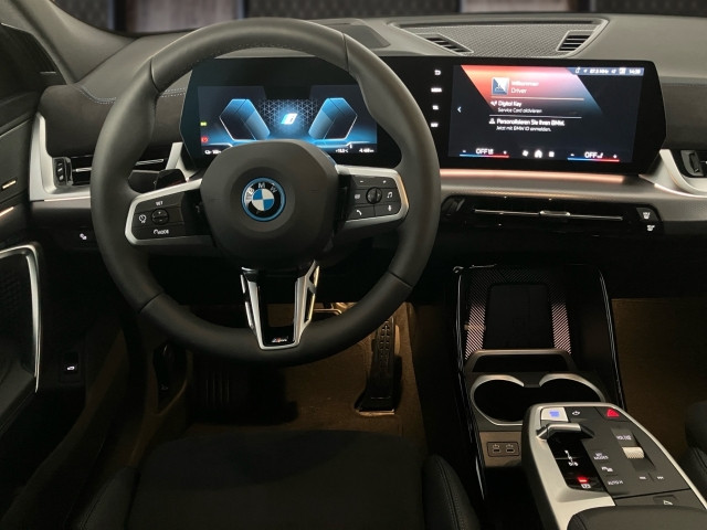 Bild 1: BMW iX2 eDrive20 U10 HB0