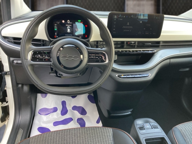 Bild 6: Fiat 500C Elektro Icon 42