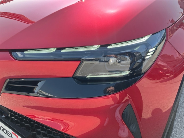 Bild 11: Alfa Junior Ibrida Speciale 1.2 136PS MHEV FWD