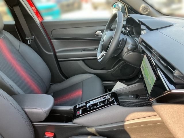 Bild 5: Alfa Junior Ibrida Speciale 1.2 136PS MHEV FWD