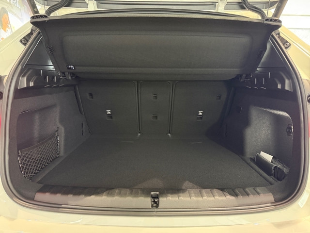 Bild 9: BMW iX1 xDrive30 U11 XE2