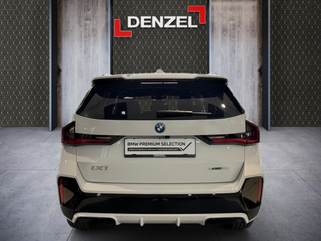 Bild 10: BMW iX1 xDrive30 U11 XE2