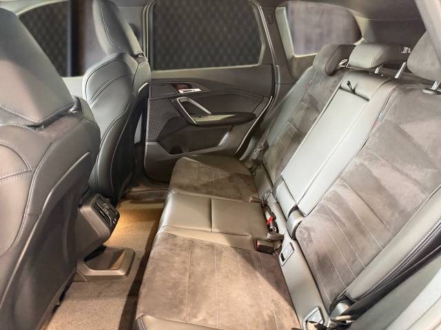 Bild 8: BMW iX1 xDrive30 U11 XE2