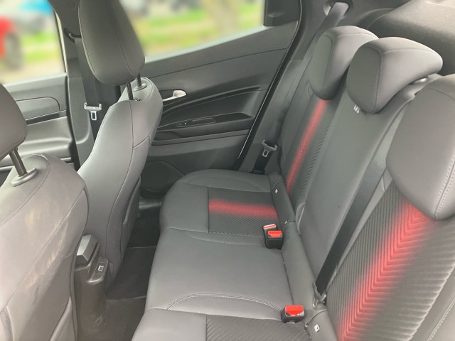 Bild 11: Alfa Junior Ibrida Speciale 1.2 136PS MHEV FWD