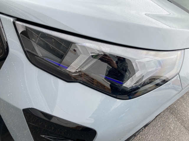 Bild 11: BMW iX2 xDrive30 U10