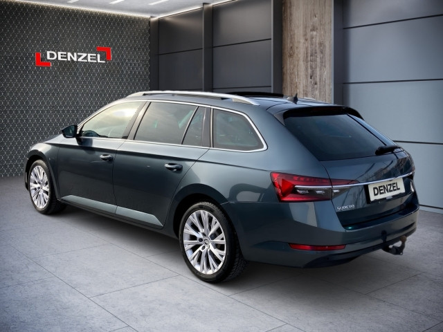 Bild 2: Skoda Superb Kombi 2,0 TDI