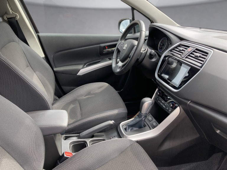 Bild 10: Suzuki SX4 S-Cross 1,4 DITC 4WD shine Aut.