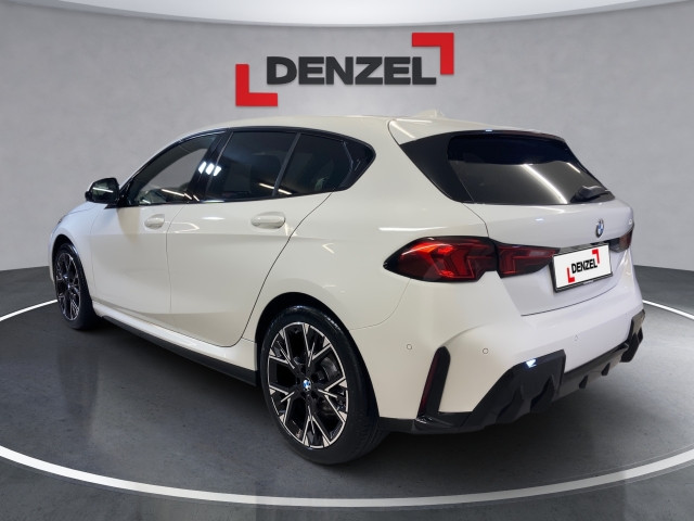 Bild 2: BMW 116 5-Tüerer F70