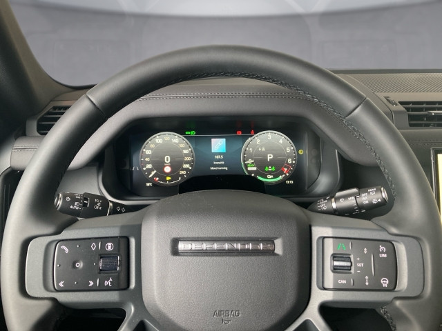 Bild 9: Land Rover Defender 110 X-Dyn. SE 300PS