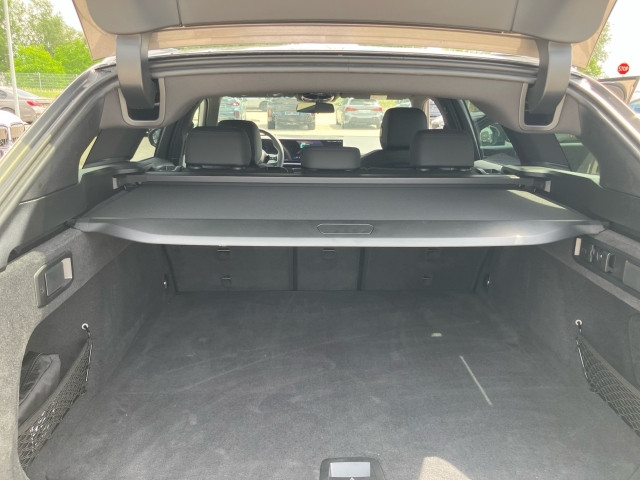Bild 12: BMW i5 xDrive40 Touring