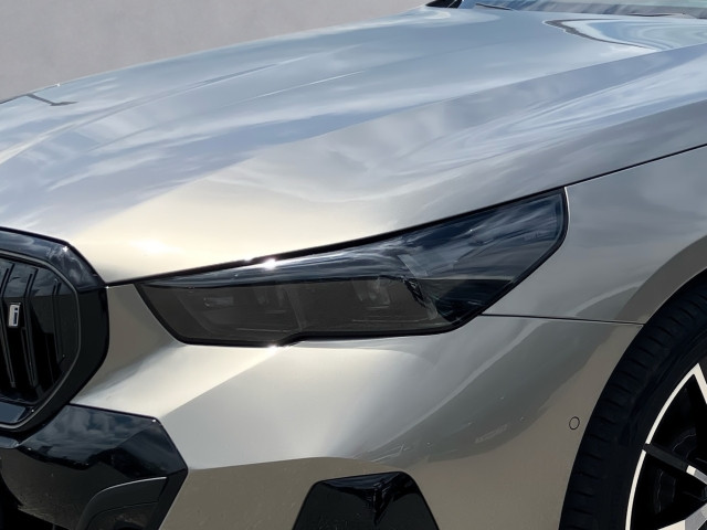 Bild 6: BMW i5 xDrive40 Touring