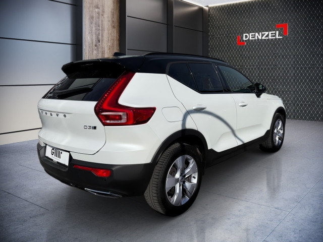 Bild 3: VOLVO PKW XC40 D3 R-Design AWD