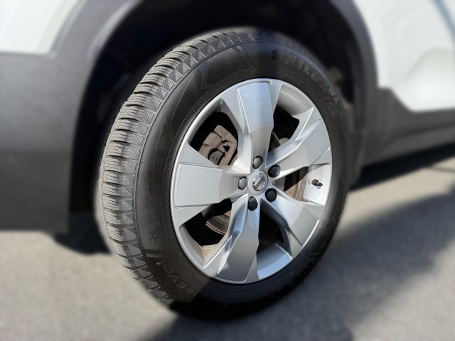 Bild 4: VOLVO PKW XC40 D3 R-Design AWD