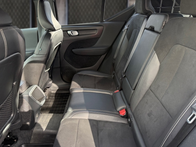 Bild 8: VOLVO PKW XC40 D3 R-Design AWD