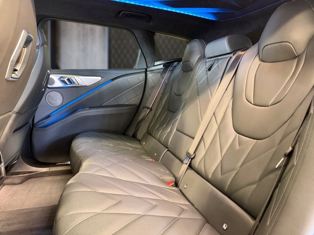 Bild 11: BMW XM 50e 29,4kWh Aut.