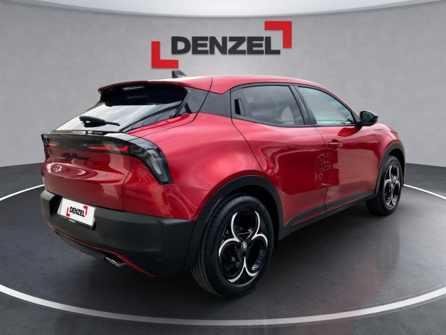 Bild 3: Alfa Junior Ibrida Speciale 1.2 136PS MHEV FWD