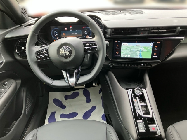 Bild 6: Alfa Junior Ibrida Speciale 1.2 136PS MHEV FWD