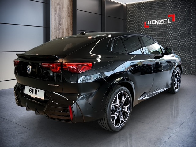 Bild 3: BMW iX2 eDrive 20 U10