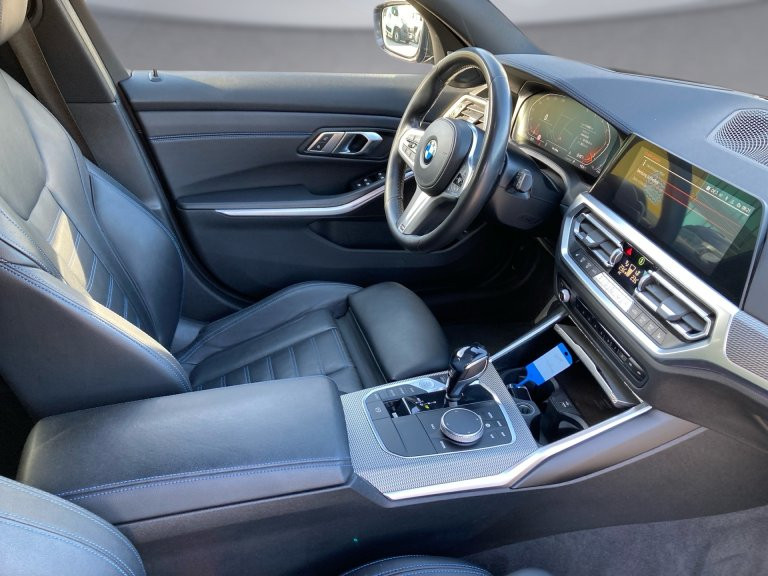 Bild 10: BMW 320d xDrive Touring