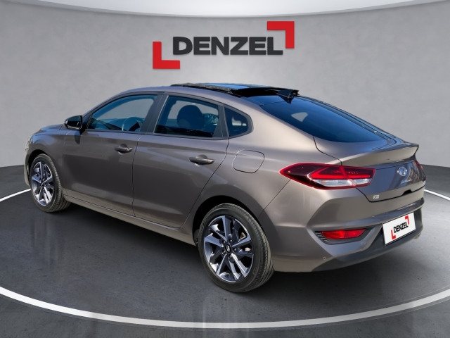 Bild 2: Hyundai i30 Fastback 1,0 T-G