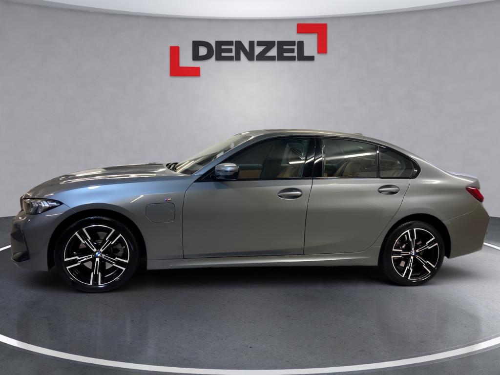 Bild 1: BMW 330e xDrive Limousine MX G20