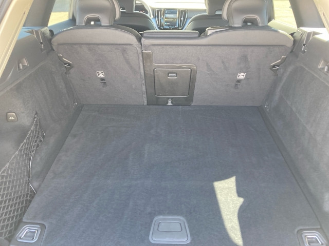 Bild 12: VOLVO PKW XC60 B4 Momentum Pro