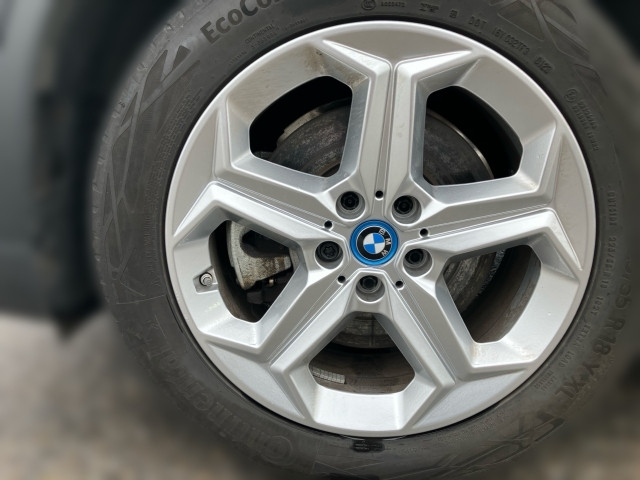 Bild 4: BMW iX1 xDrive30 U11 XE2